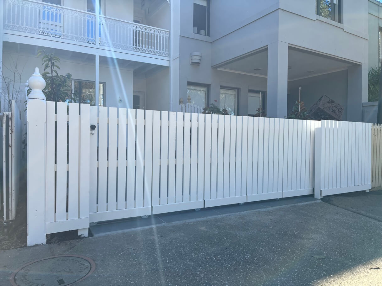 sectional-sliding-gate